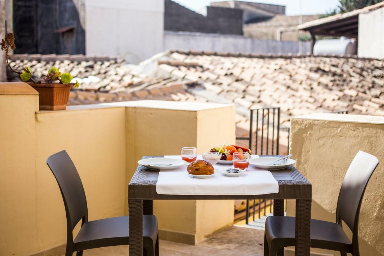 La Casa Del Barocco Hotel โนโต ภายนอก รูปภาพ